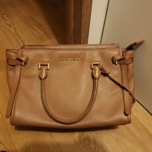 Michael.kohrs purse - Picture 1 of 4